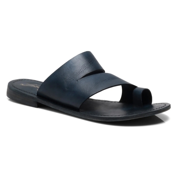 Free People Shoes - Free People Abilene Toe Loop Navy Blue Leather Sandals SZ 9